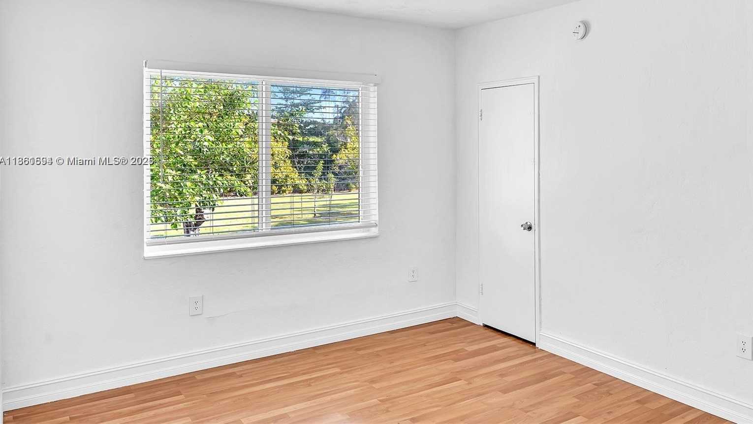 Small Image of 224 NORTH WEST 85TH ST RD #224, Miami Number 18