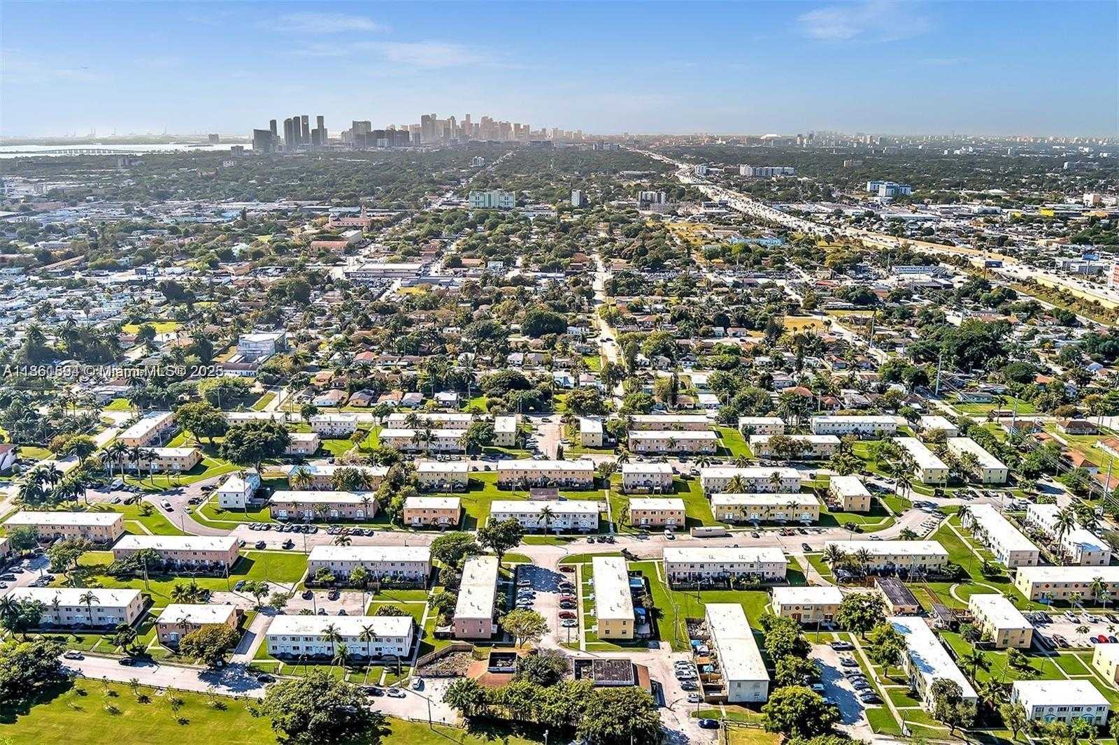 Small Image of 224 NORTH WEST 85TH ST RD #224, Miami Number 25
