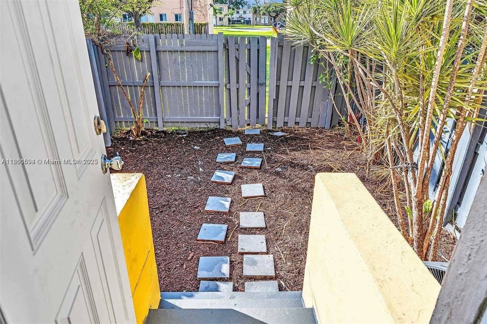 Small Image of 224 NORTH WEST 85TH ST RD #224, Miami Number 9