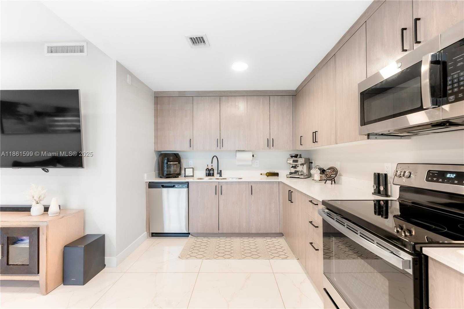 Small Image of 25689 SOUTH WEST 144TH AVE, Homestead Number 11