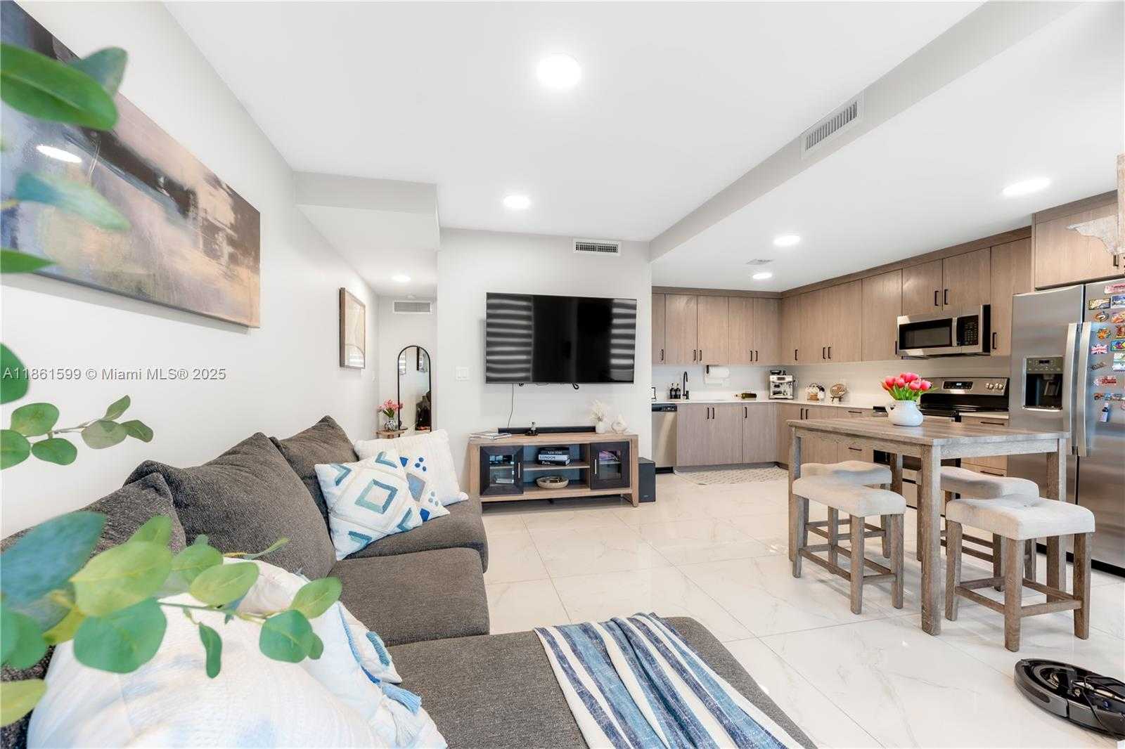Small Image of 25689 SOUTH WEST 144TH AVE, Homestead Number 4
