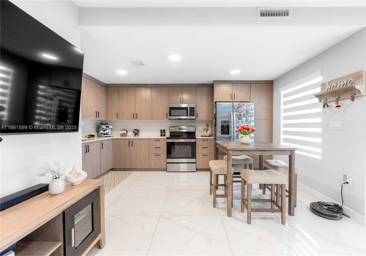 Small Image of 25689 SOUTH WEST 144TH AVE, Homestead Number 7