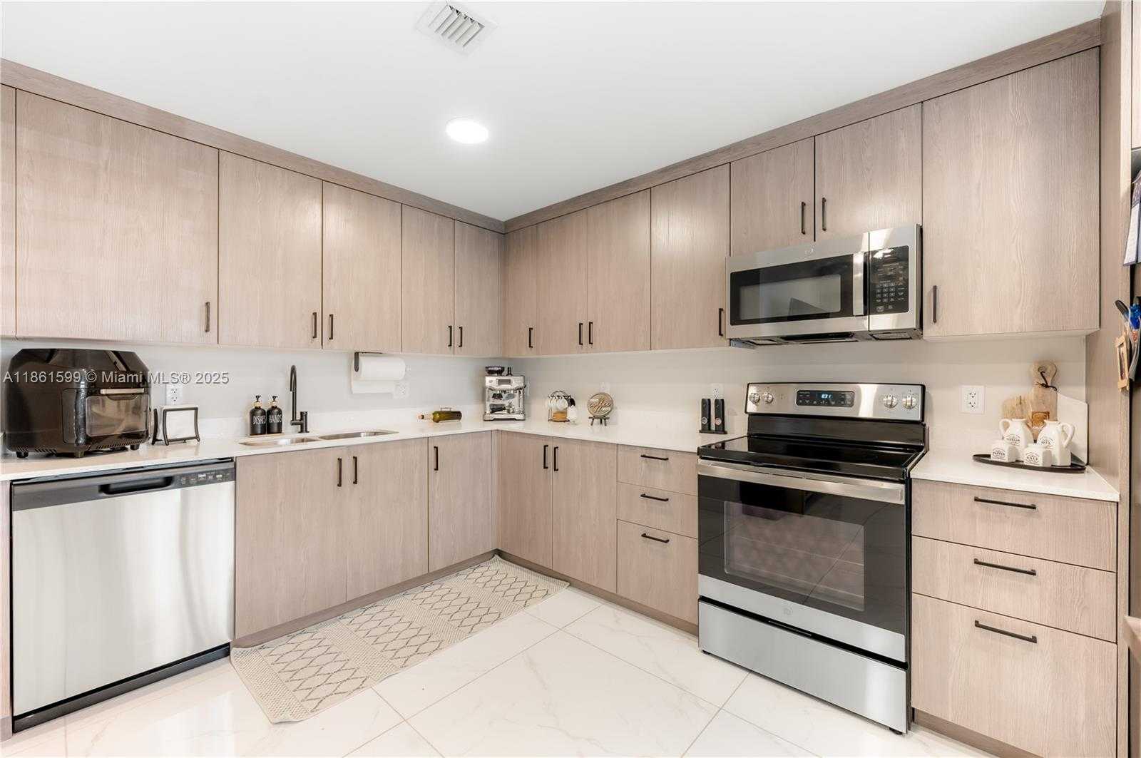 Small Image of 25689 SOUTH WEST 144TH AVE, Homestead Number 9