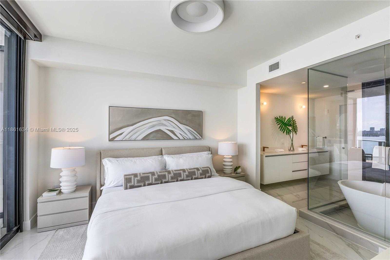 Small Image of 700 NORTH EAST 24 ST #1802, Miami Number 15