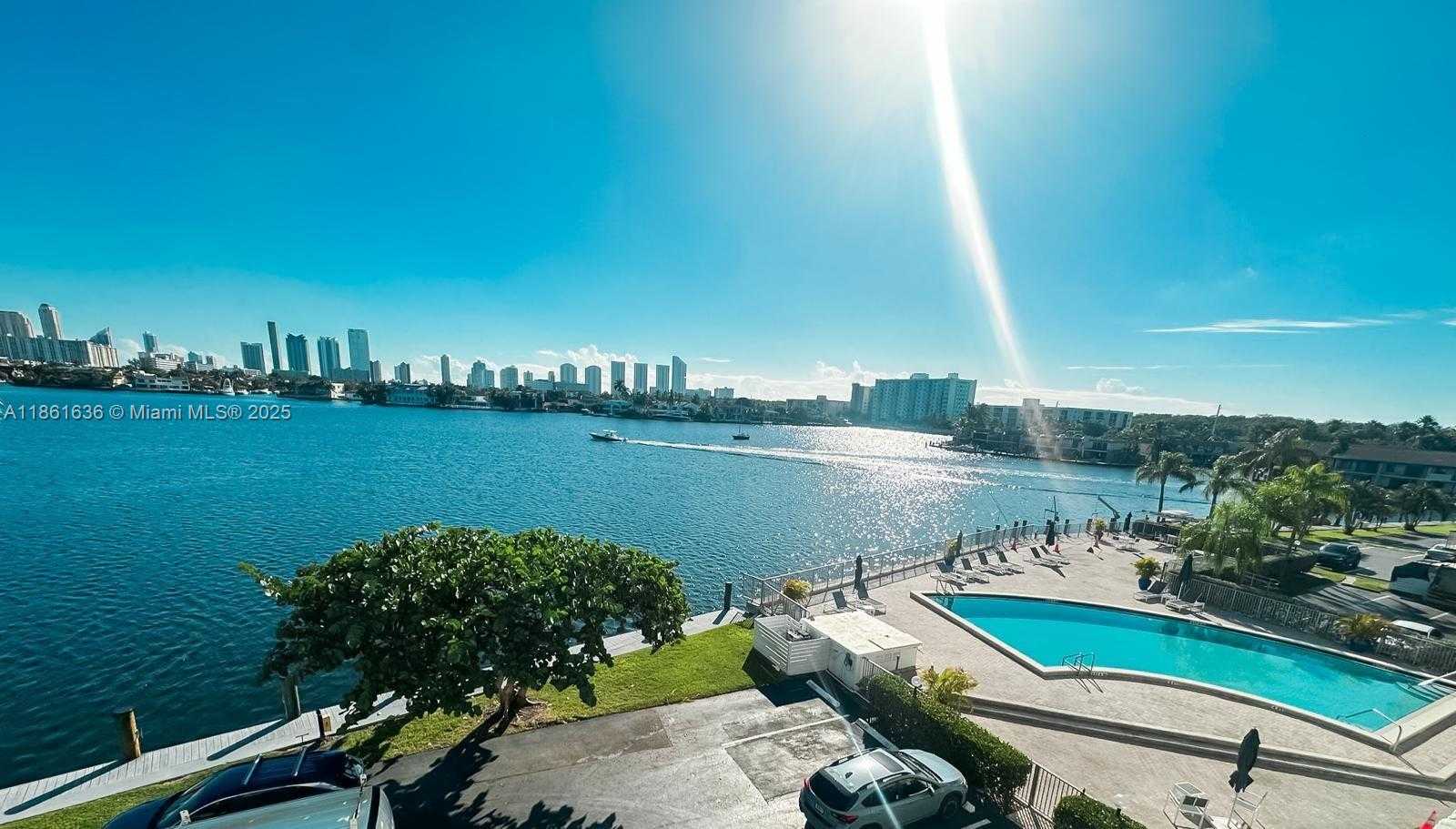 Small Image of 16546 NORTH EAST 26TH AVE #4J, North Miami Beach Number 3