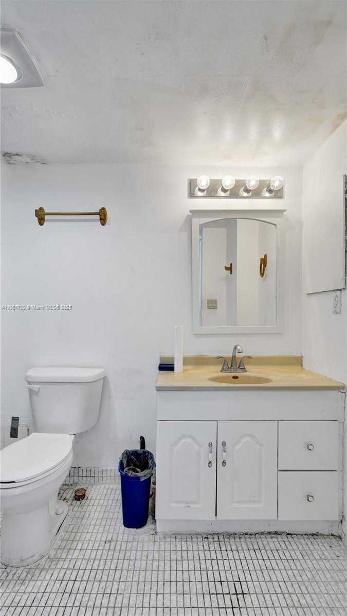 Small Image of 3101 NORTH COUNTRY CLUB DR #401, Aventura Number 26