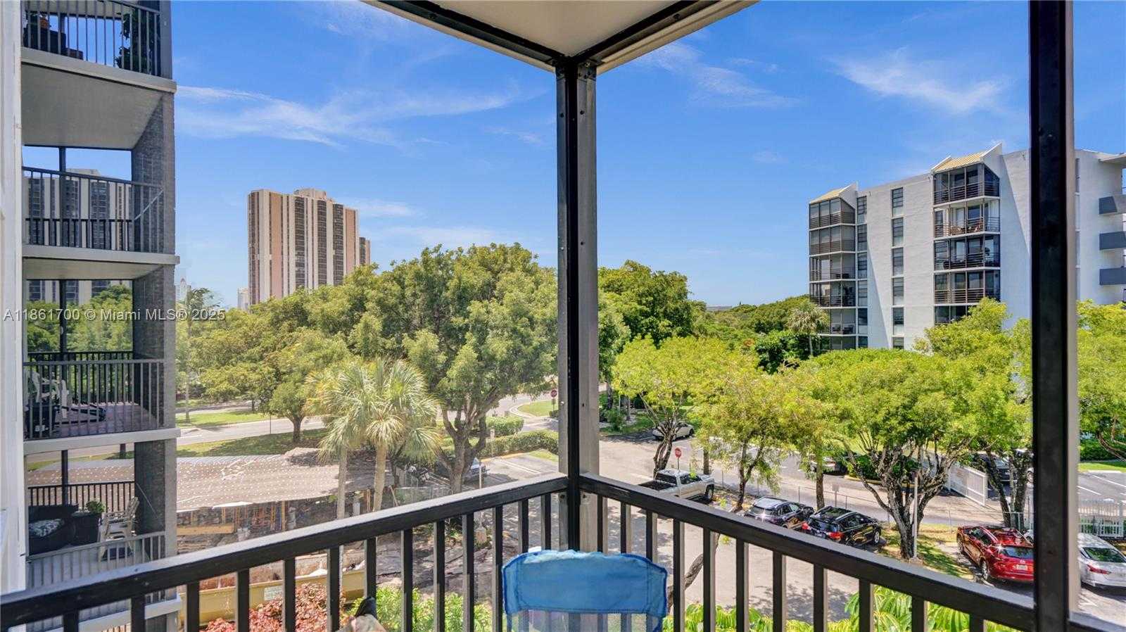 Small Image of 3101 NORTH COUNTRY CLUB DR #401, Aventura Number 32