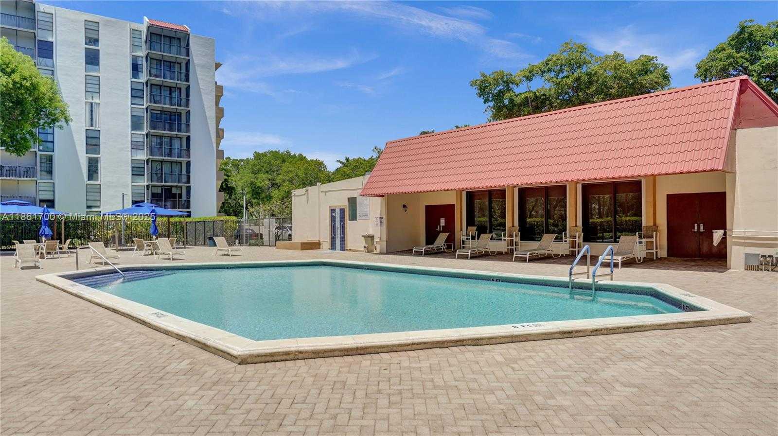 Small Image of 3101 NORTH COUNTRY CLUB DR #401, Aventura Number 36
