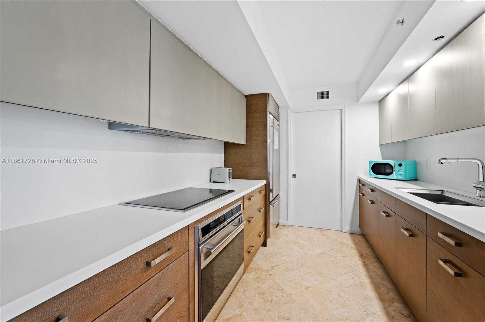 Small Image of 6917 COLLINS AVE #404, Miami Beach Number 14
