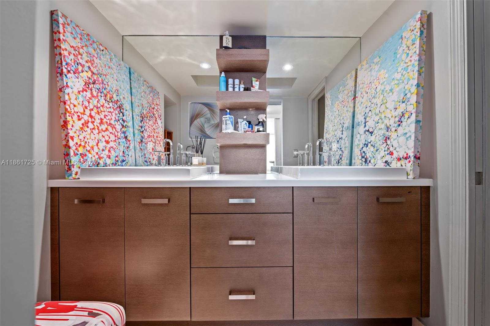 Small Image of 6917 COLLINS AVE #404, Miami Beach Number 24