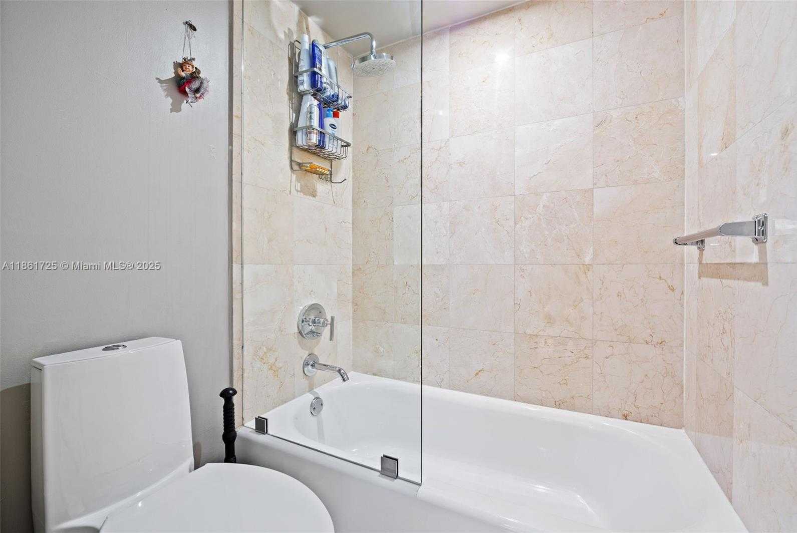 Small Image of 6917 COLLINS AVE #404, Miami Beach Number 26