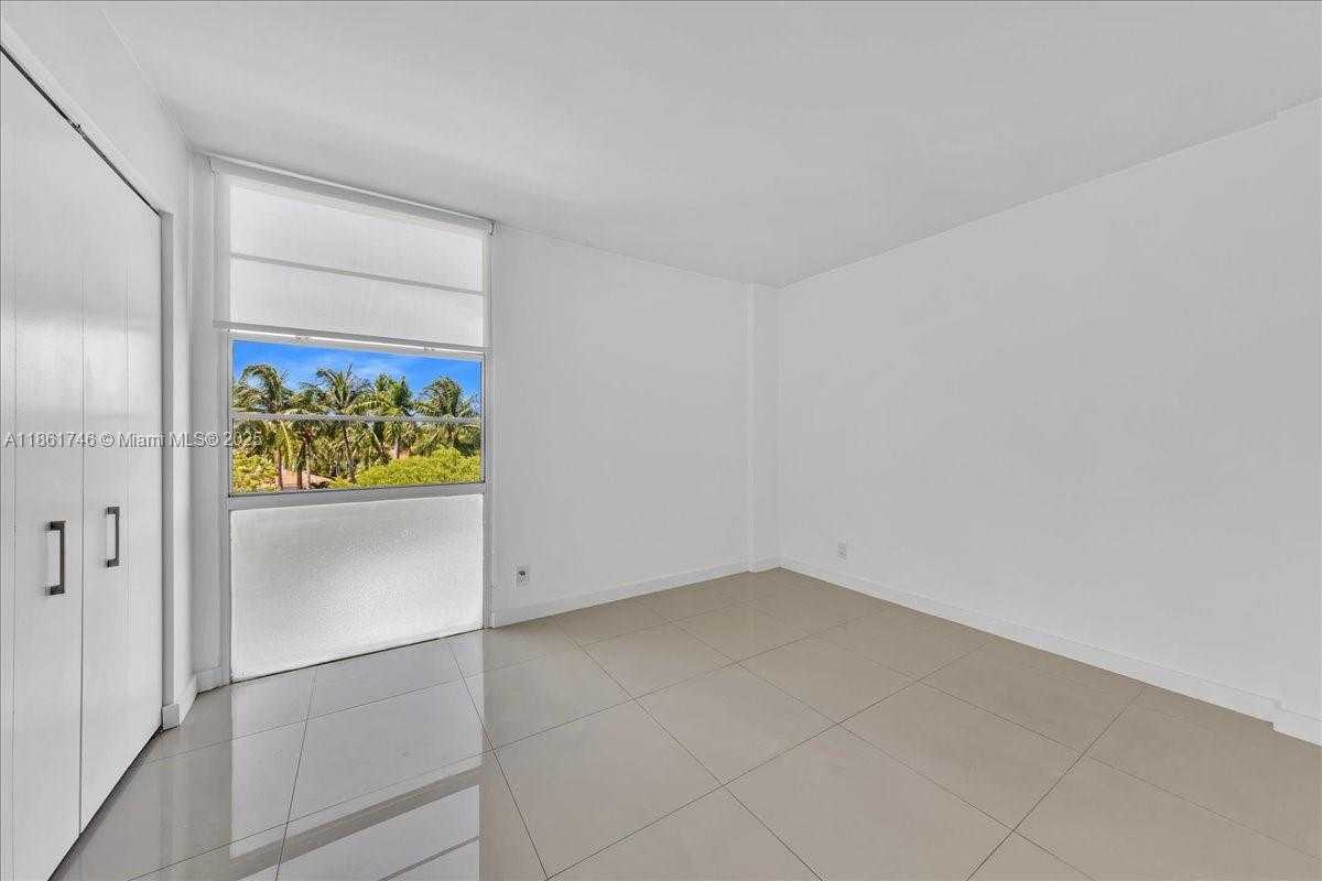 Small Image of 3101 NORTH COUNTRY CLUB DR #512, Aventura Number 11