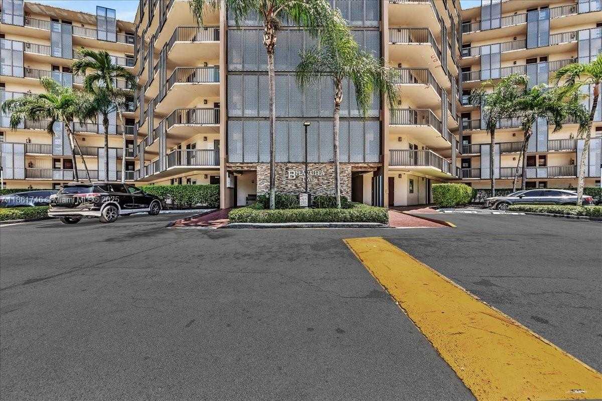 Small Image of 3101 NORTH COUNTRY CLUB DR #512, Aventura Number 19