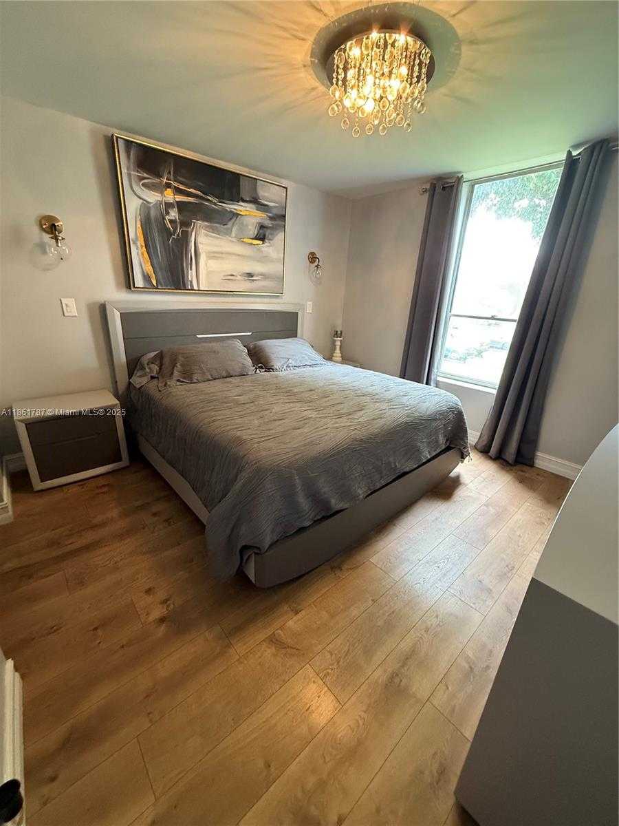 Small Image of 7173 ORANGE DR #214B, Davie Number 17