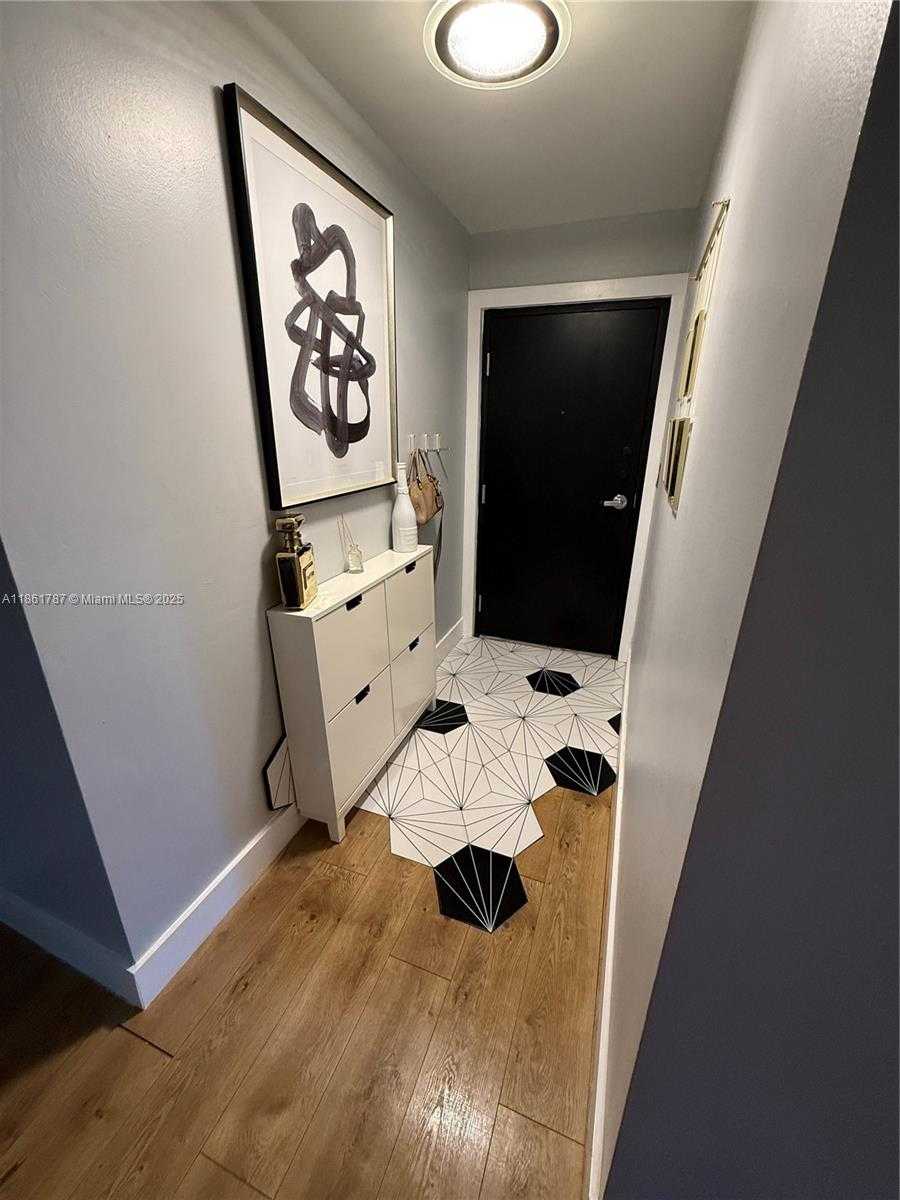 Small Image of 7173 ORANGE DR #214B, Davie Number 30