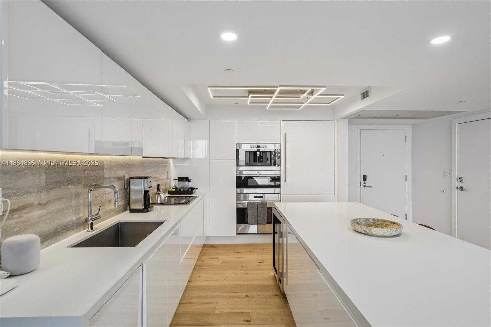 Small Image of 102 24TH ST #1440, Miami Beach Number 10