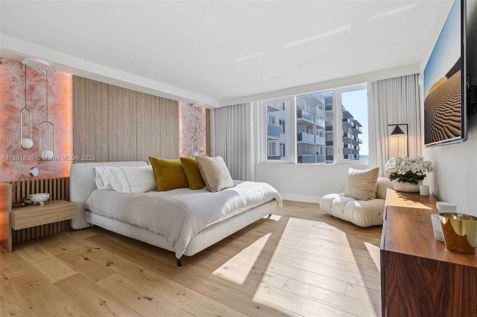 Small Image of 102 24TH ST #1440, Miami Beach Number 18