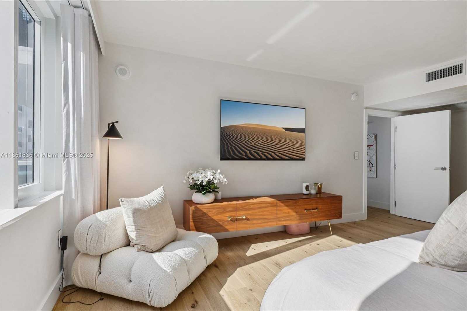Small Image of 102 24TH ST #1440, Miami Beach Number 22