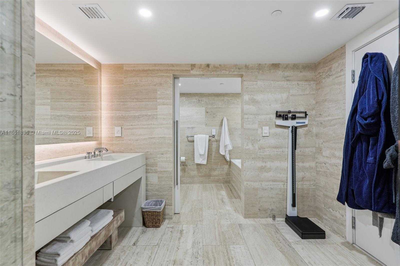 Small Image of 102 24TH ST #1440, Miami Beach Number 28