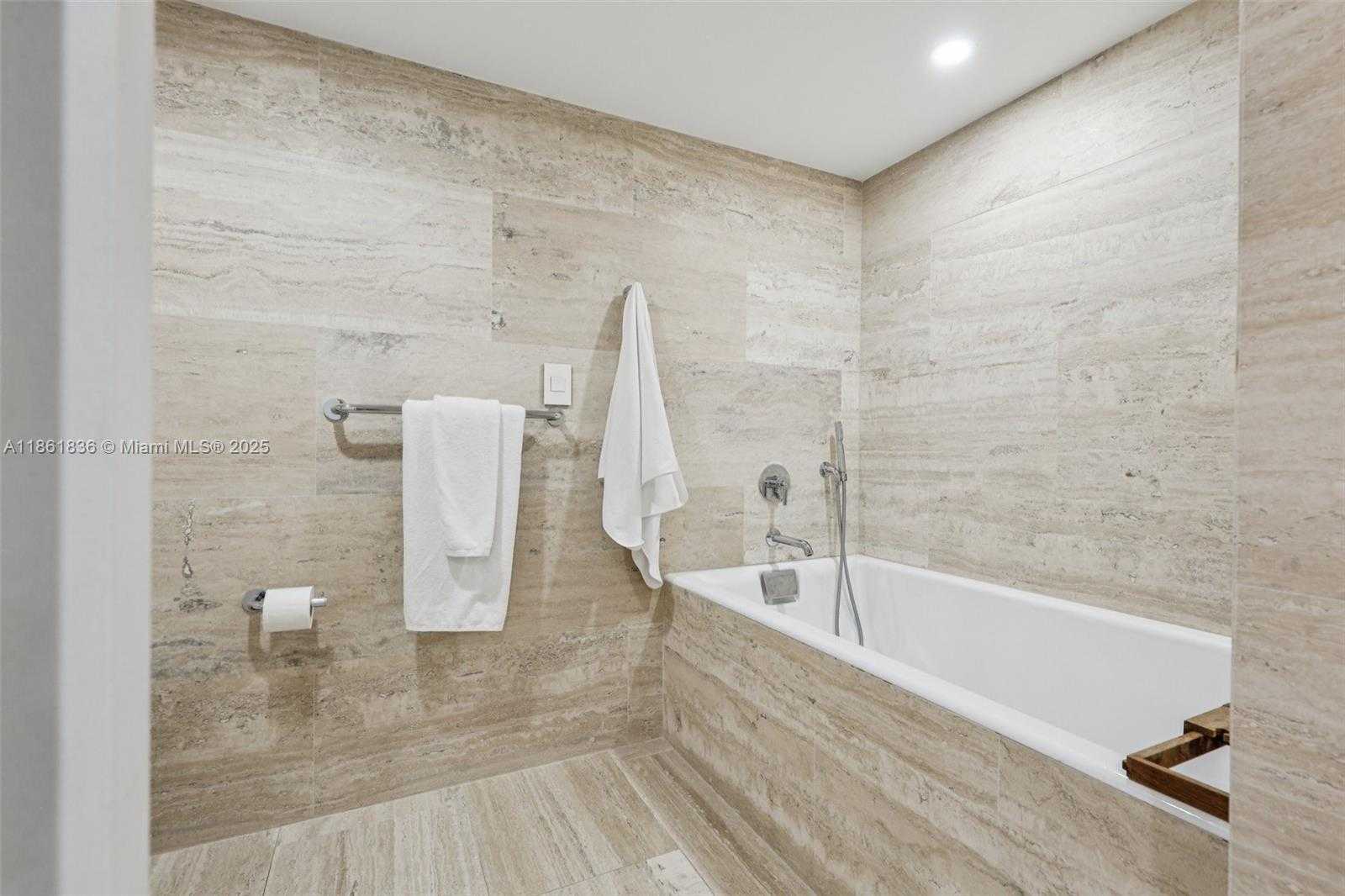 Small Image of 102 24TH ST #1440, Miami Beach Number 30