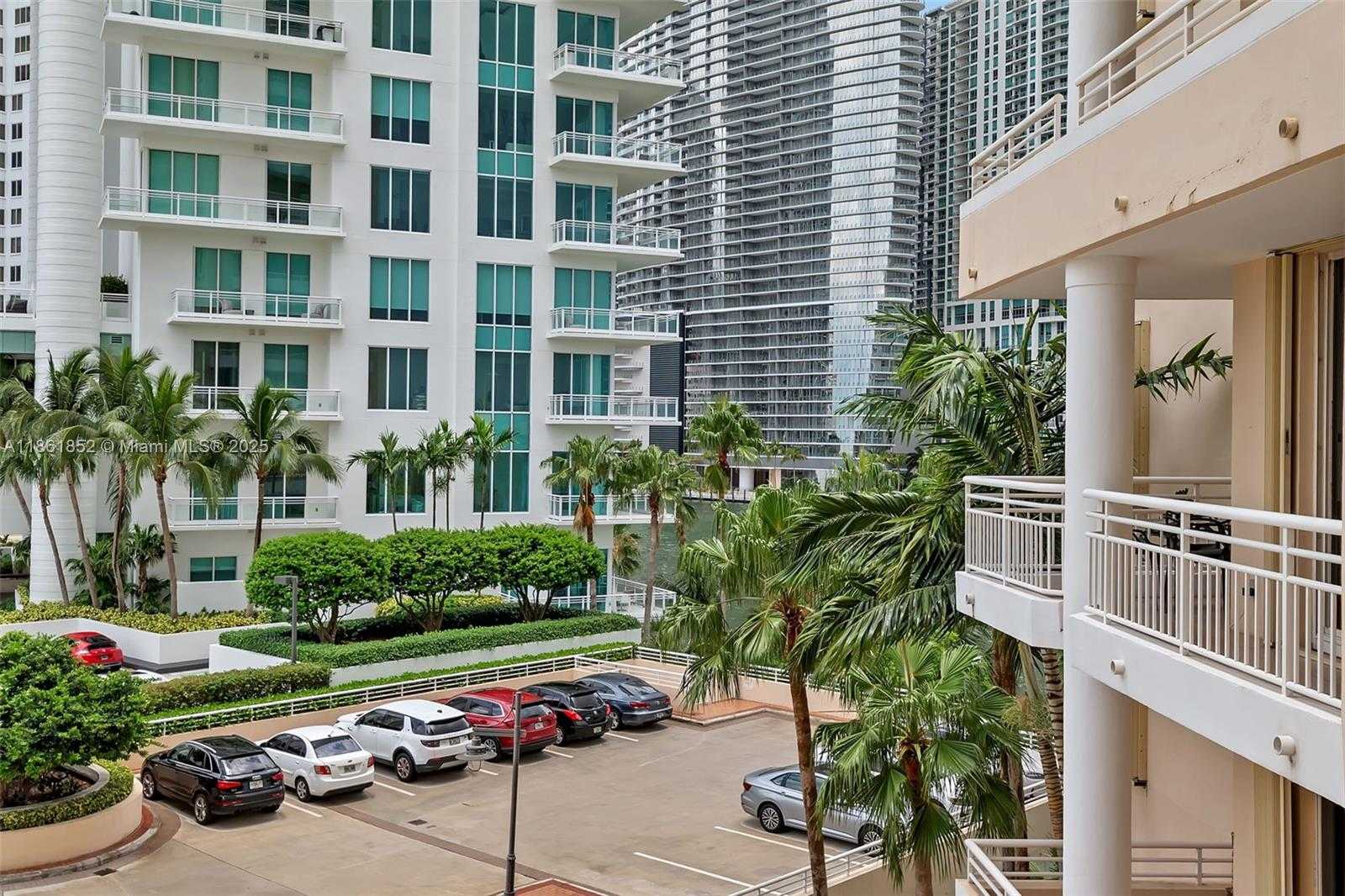Small Image of 888 BRICKELL KEY DR #500, Miami Number 4