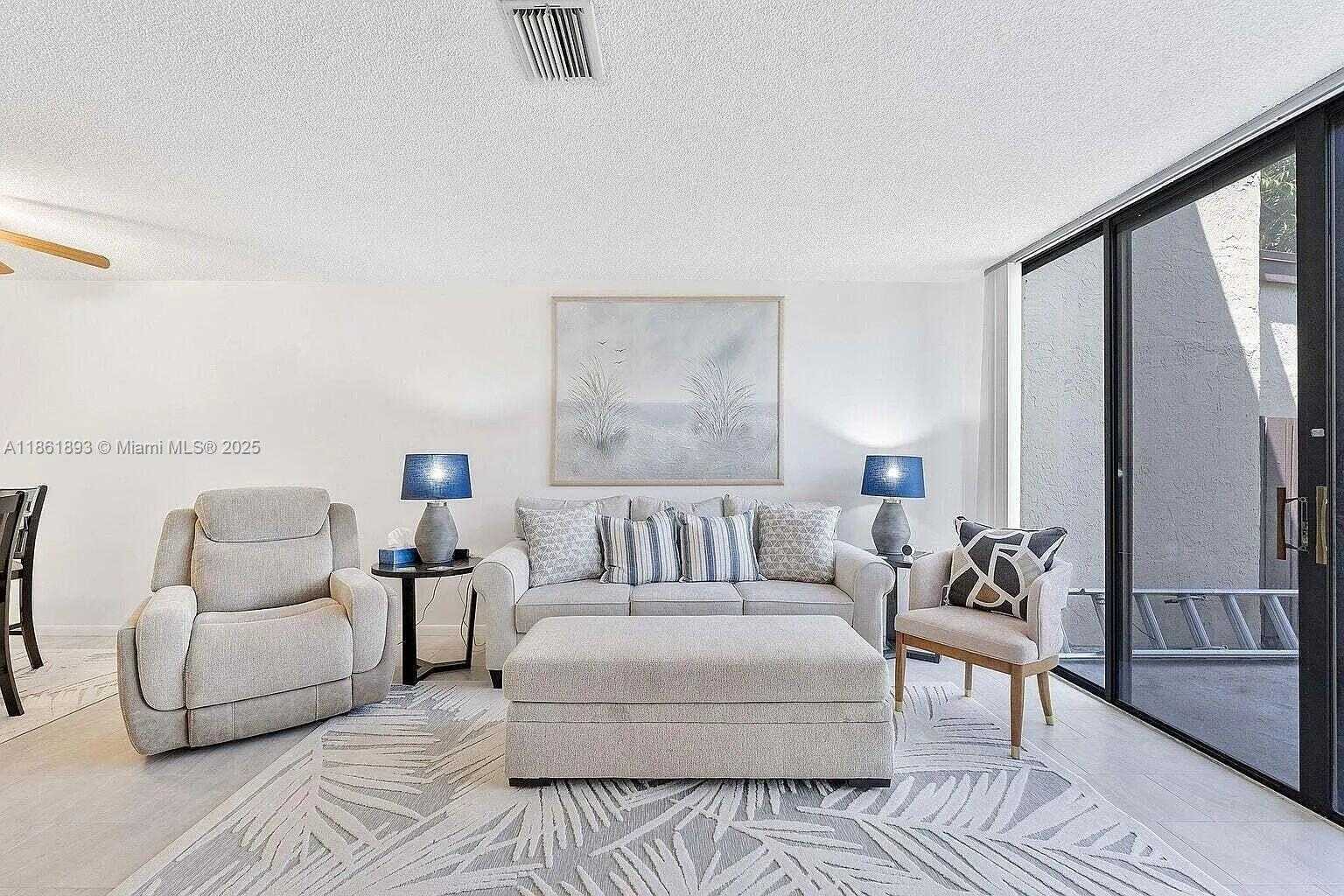 Small Image of 4575 SOUTH CARAMBOLA CIR S #27206, Coconut Creek Number 4