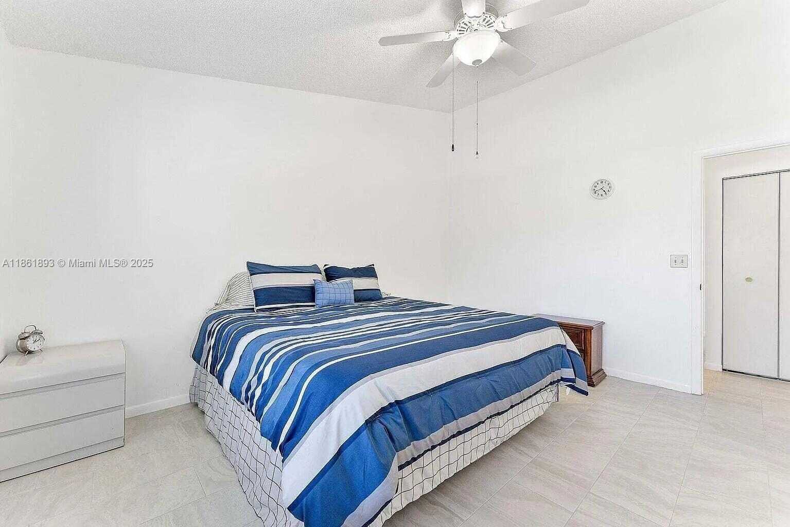 Small Image of 4575 SOUTH CARAMBOLA CIR S #27206, Coconut Creek Number 9
