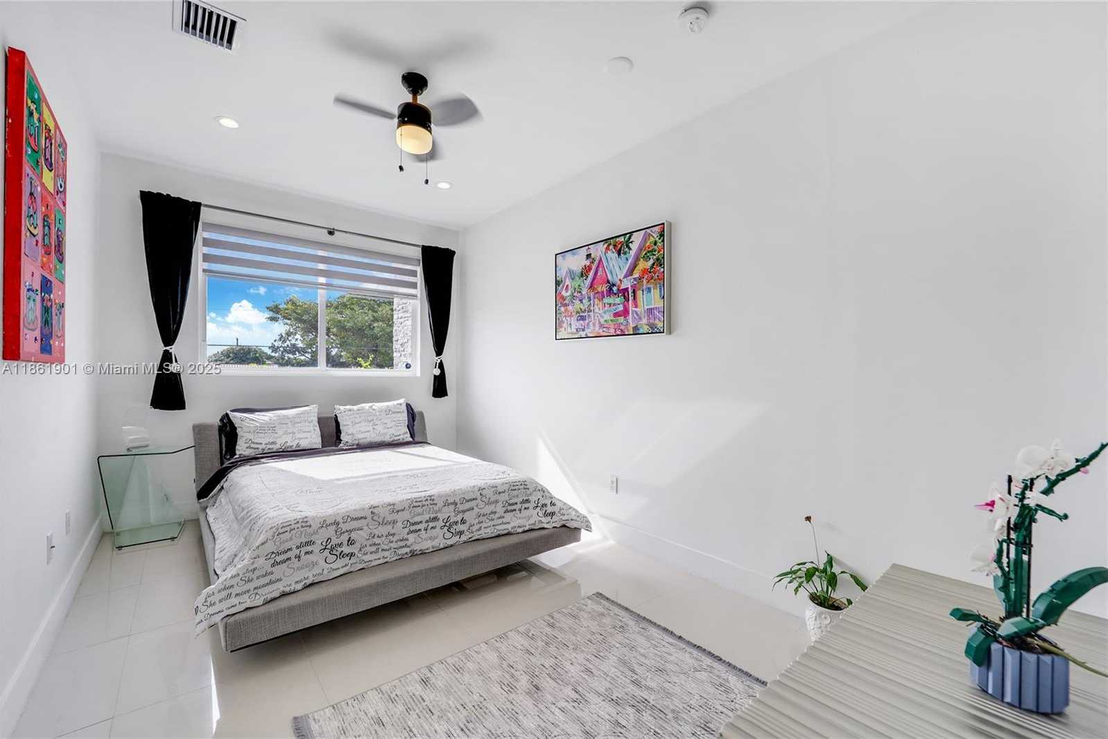Small Image of 2943 SOUTH WEST 23RD ST, Miami Number 11