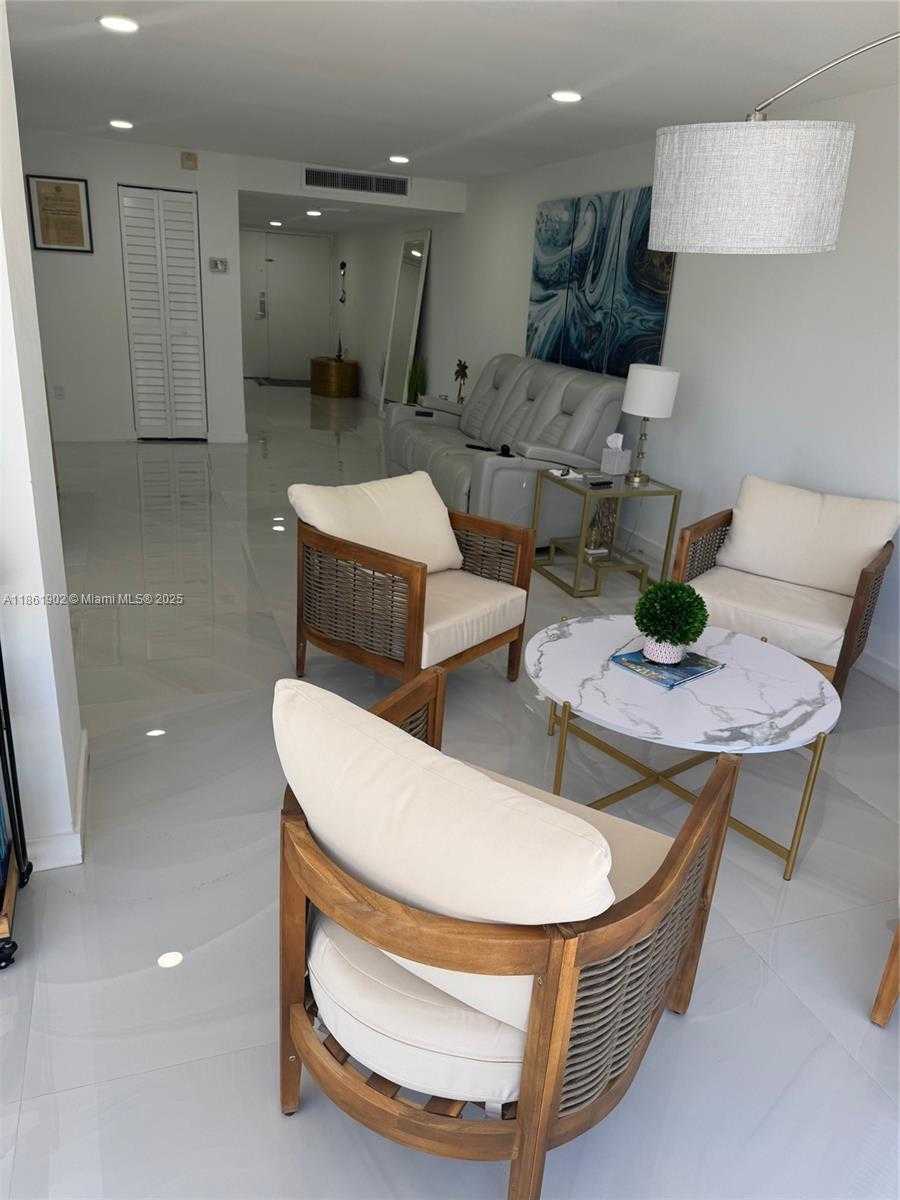 Small Image of 6423 COLLINS AVE #401, Miami Beach Number 10