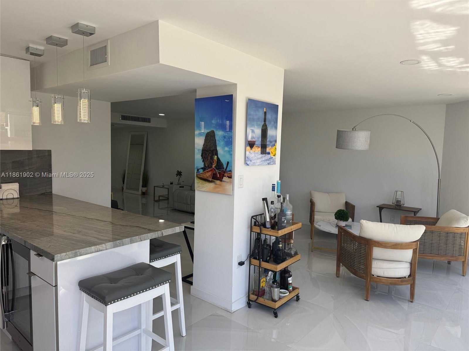Small Image of 6423 COLLINS AVE #401, Miami Beach Number 8