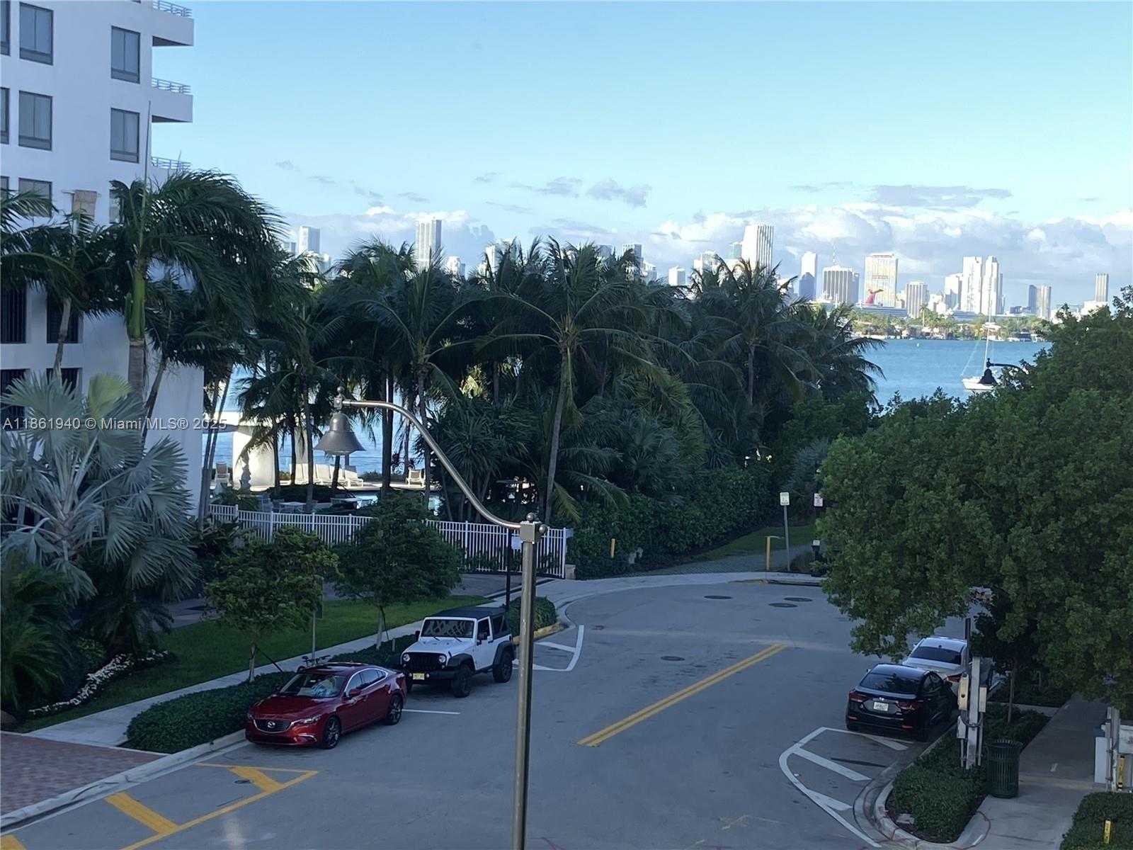 Small Image of 1401 BAY RD #405, Miami Beach Number 2