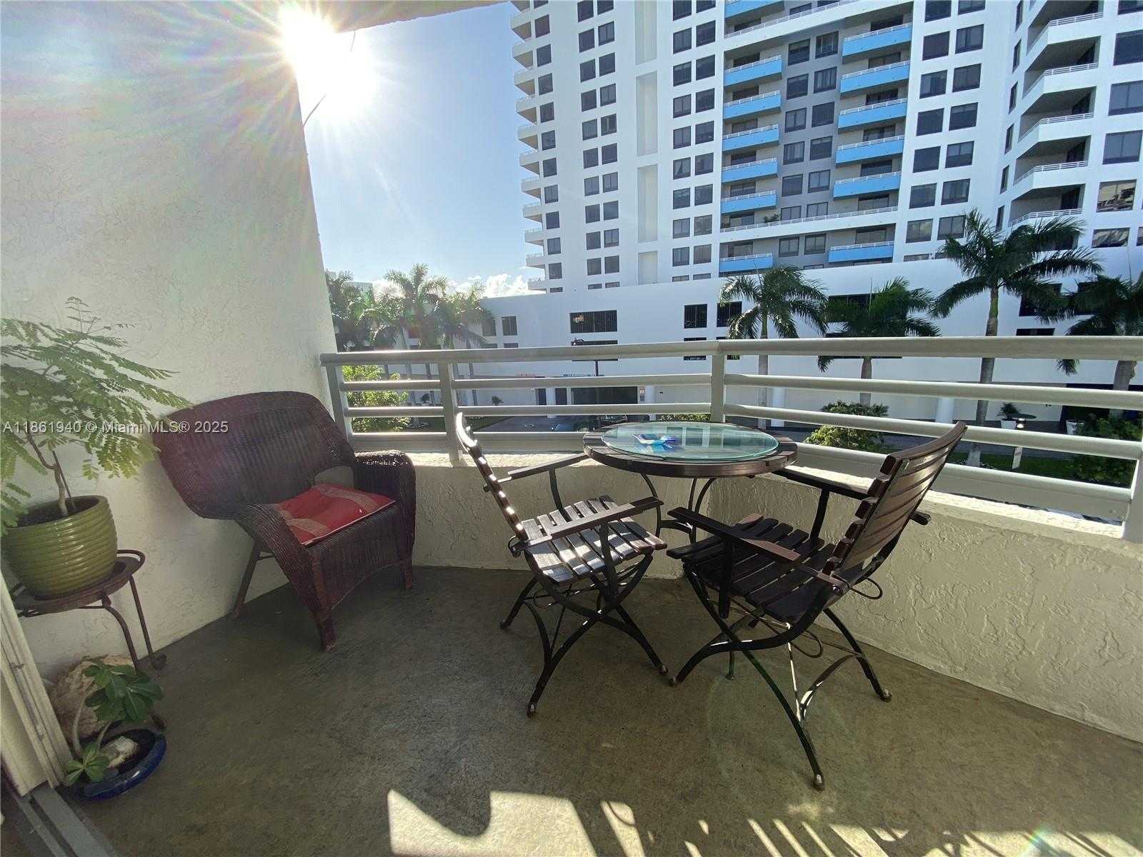 Small Image of 1401 BAY RD #405, Miami Beach Number 9