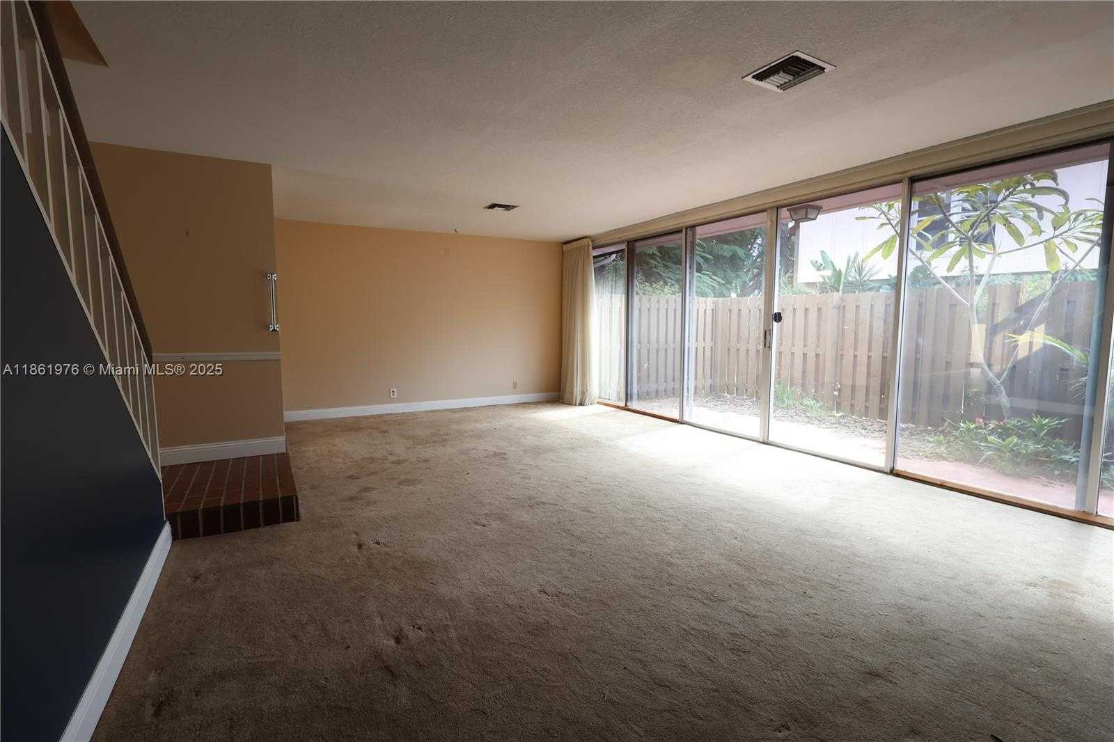 Small Image of 865 NORTH WEST 80TH TER #6, Plantation Number 10