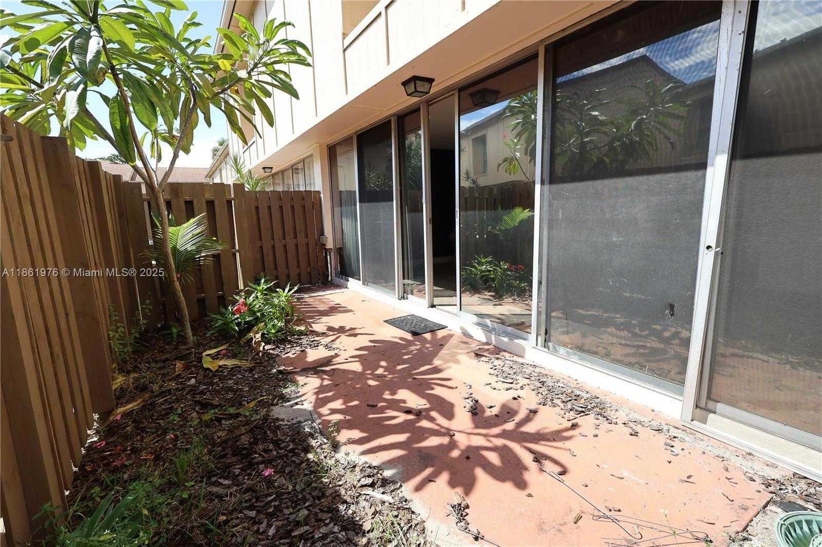 Small Image of 865 NORTH WEST 80TH TER #6, Plantation Number 13