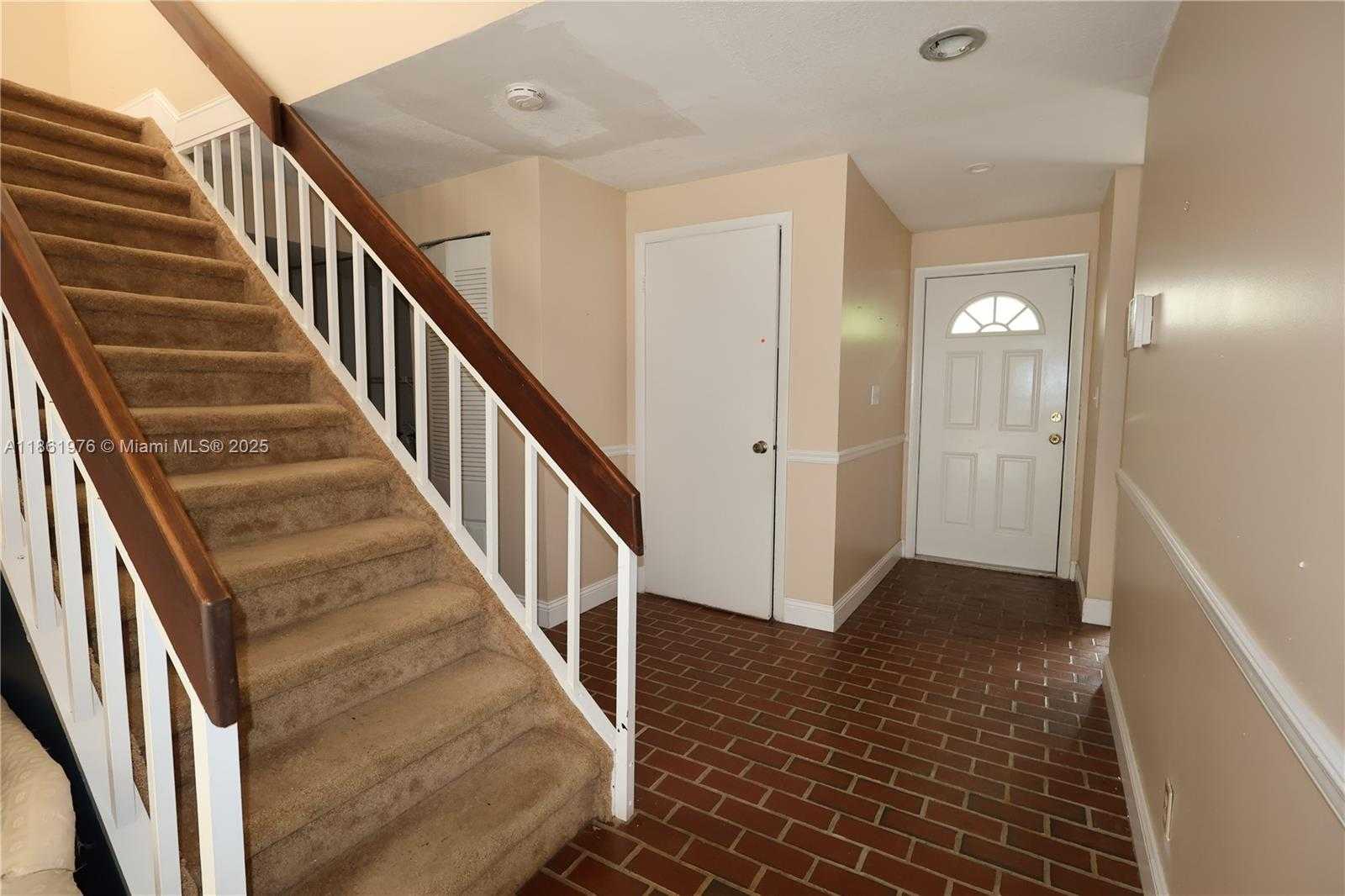 Small Image of 865 NORTH WEST 80TH TER #6, Plantation Number 14