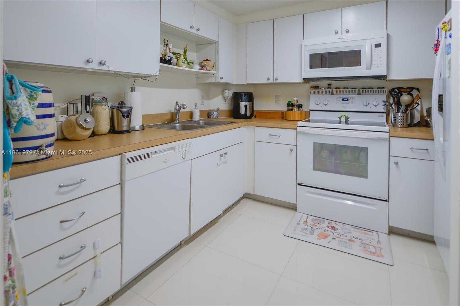Small Image of 1250 SOUTH MIAMI AVE #2003, Miami Number 7
