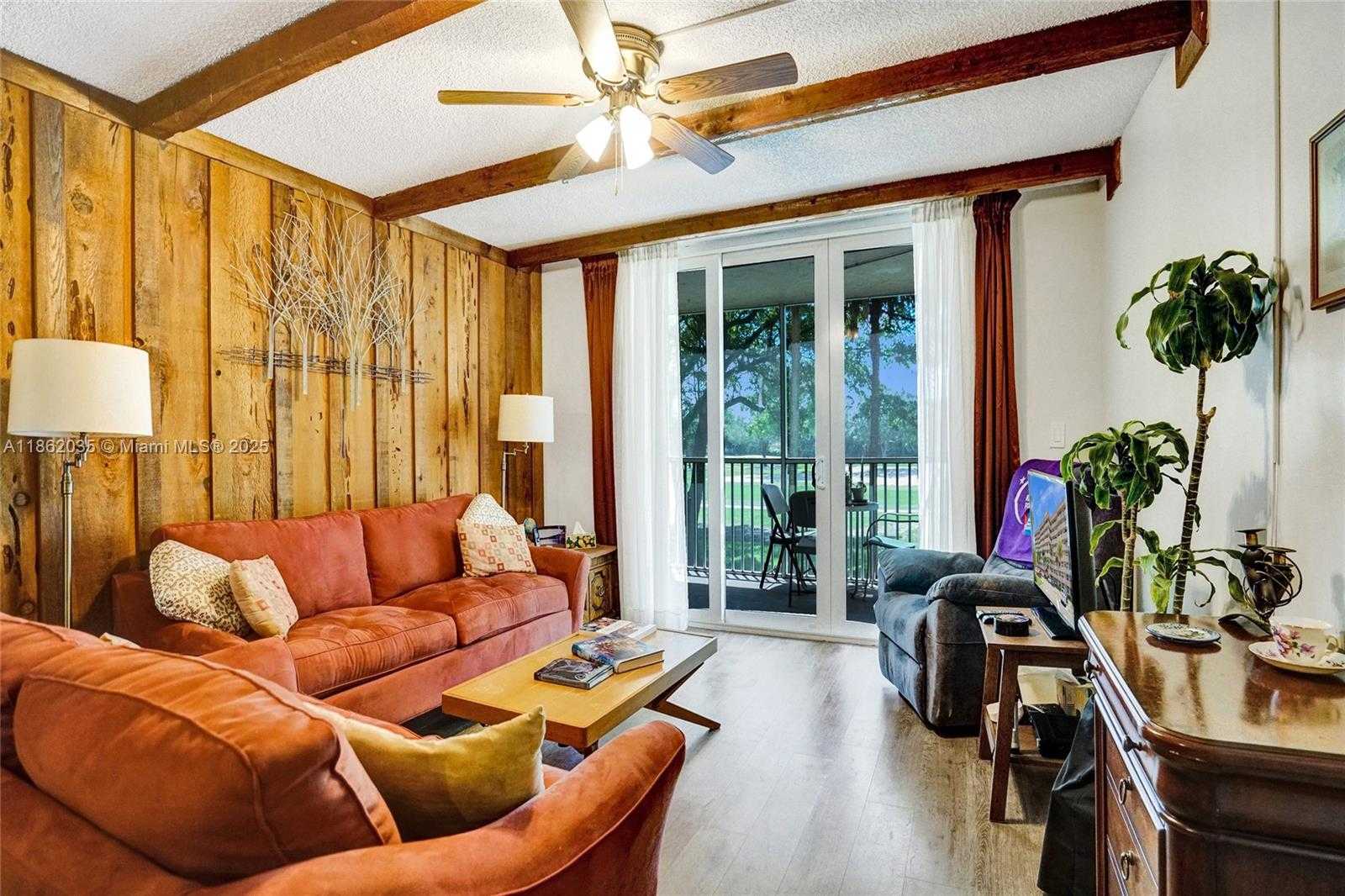 Small Image of 250 JACARANDA DR #206, Plantation Number 11