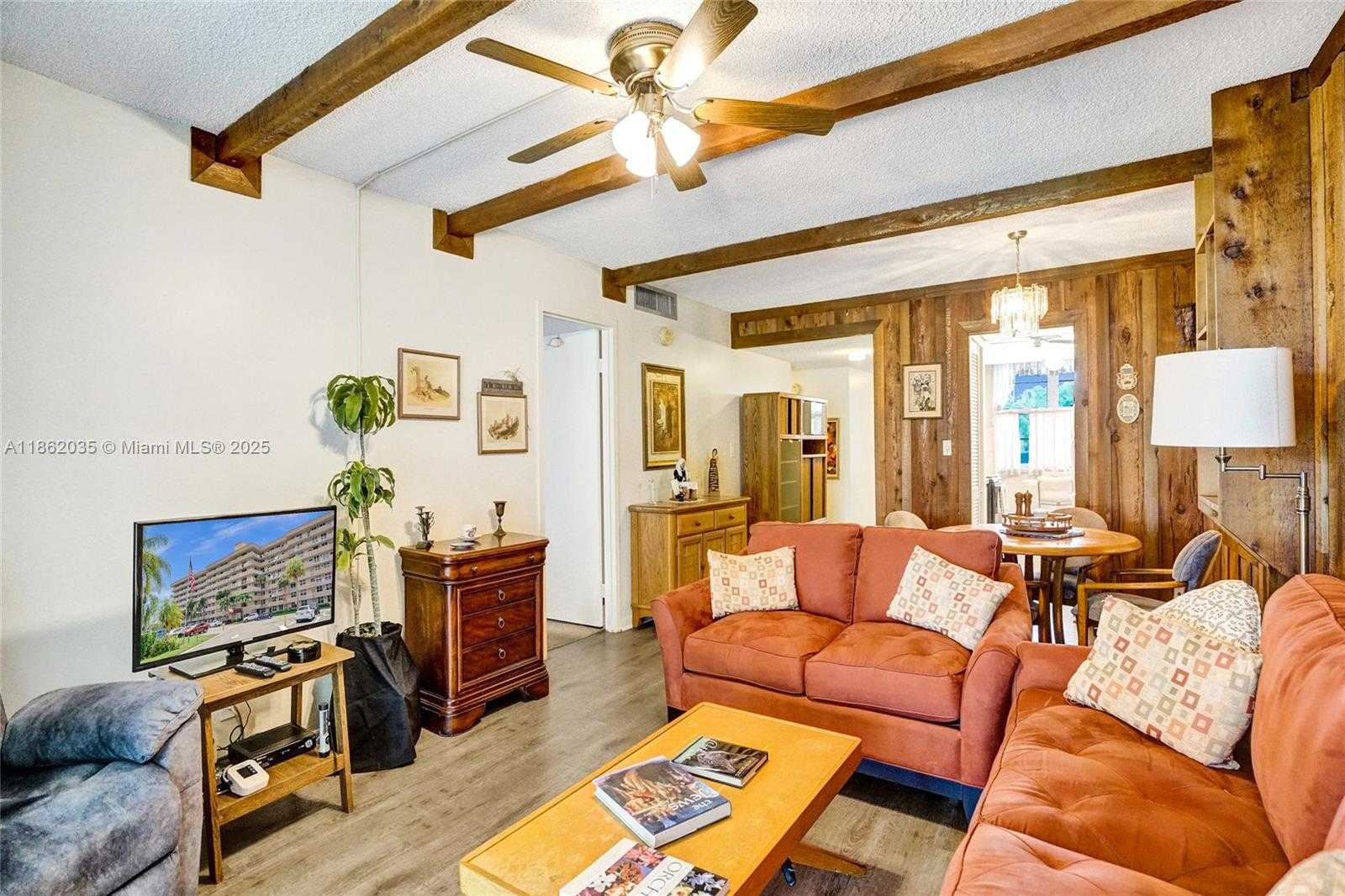 Small Image of 250 JACARANDA DR #206, Plantation Number 16