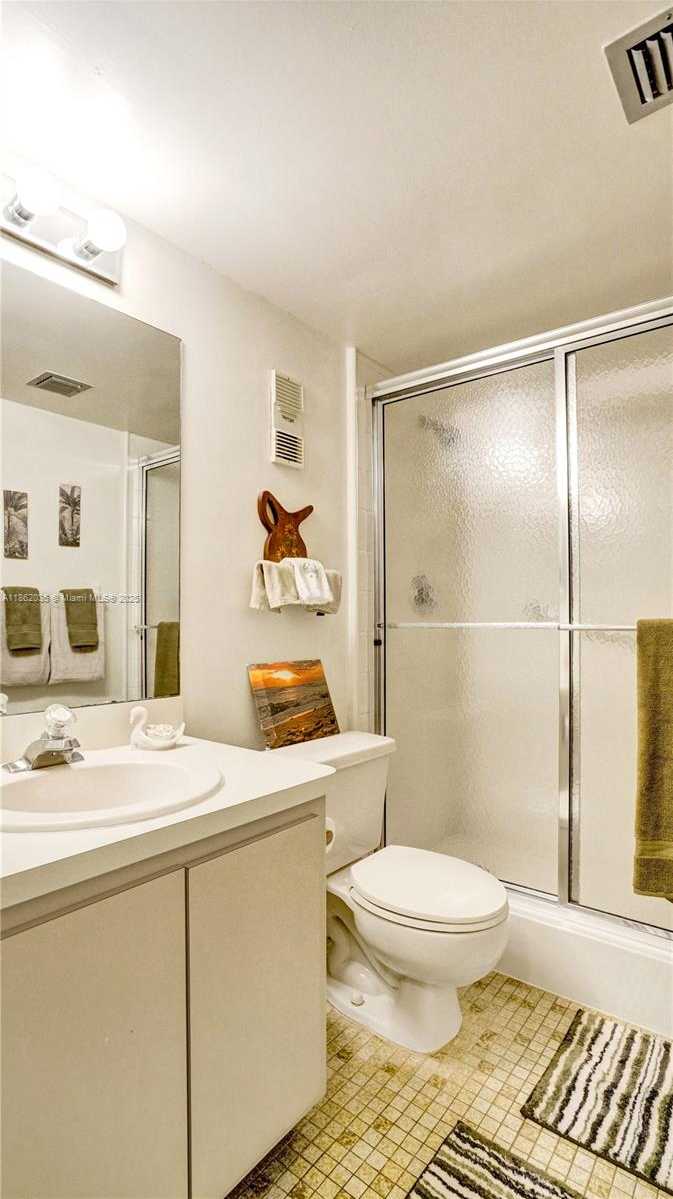 Small Image of 250 JACARANDA DR #206, Plantation Number 25