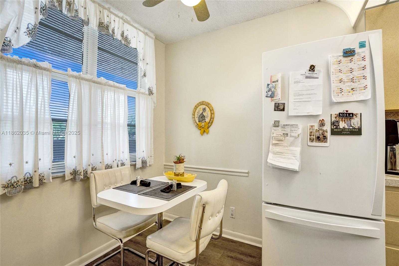 Small Image of 250 JACARANDA DR #206, Plantation Number 6