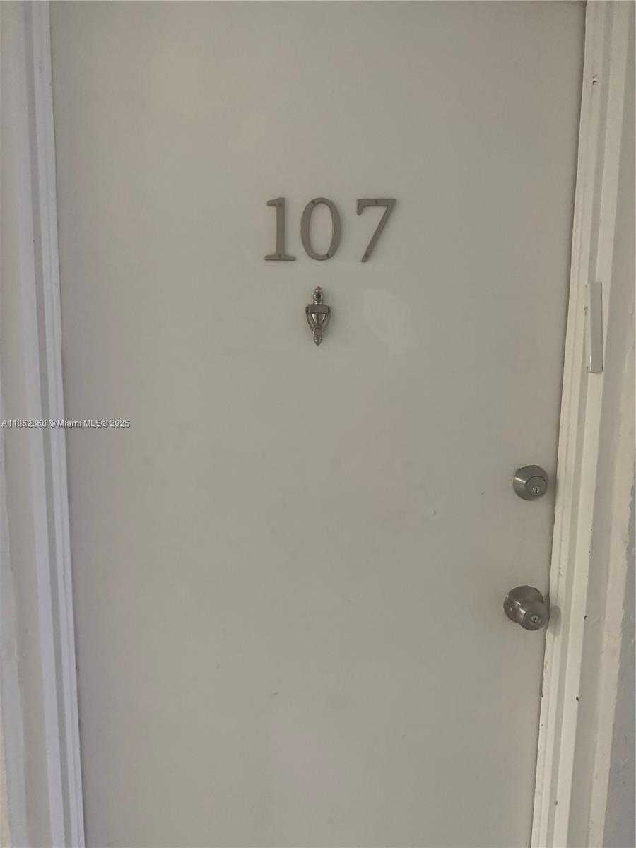 Small Image of 200 177TH DR #107, Sunny Isles Beach Number 14