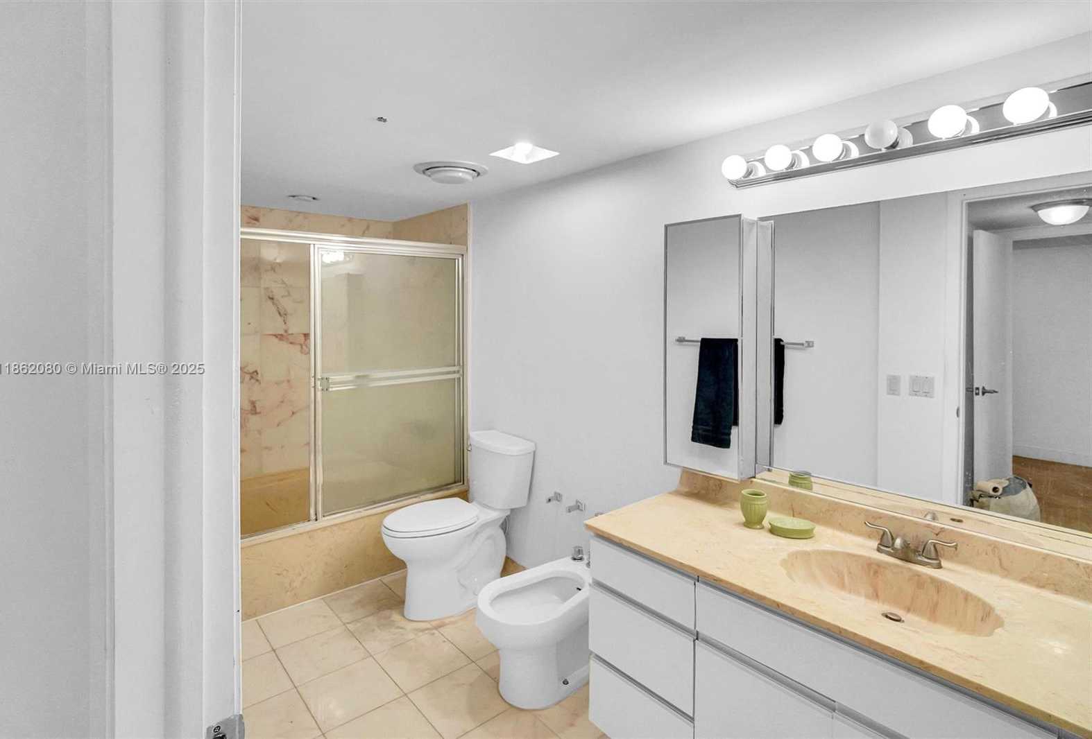 Small Image of 8877 COLLINS AVE #405, Surfside Number 16