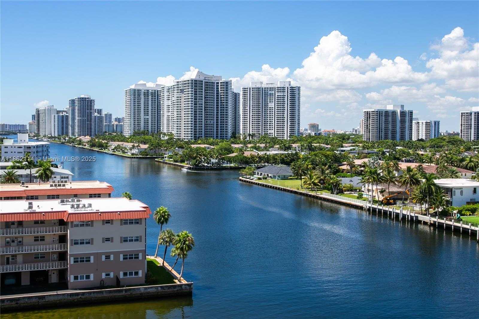 Small Image of 2017 SOUTH OCEAN DR #1008, Hallandale Beach Number 17