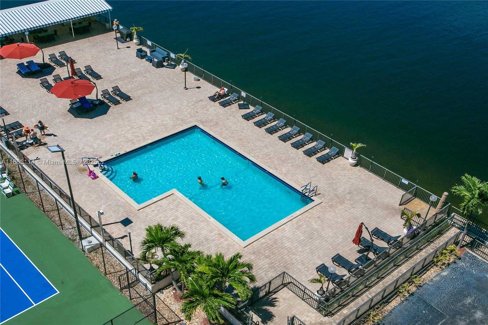 Small Image of 2017 SOUTH OCEAN DR #1008, Hallandale Beach Number 3