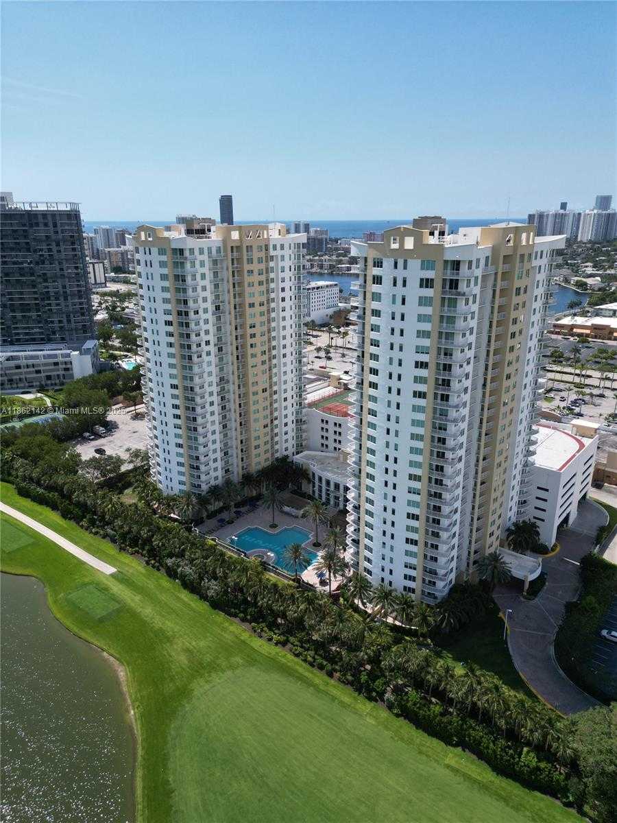 Small Image of 1755 Hallandale Beach Blvd, Hallandale Beach, FL 33009, USA Number 28