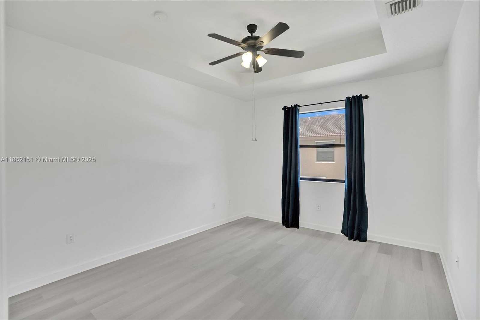 Small Image of 15224 SOUTH WEST 119TH ST, Miami Number 39