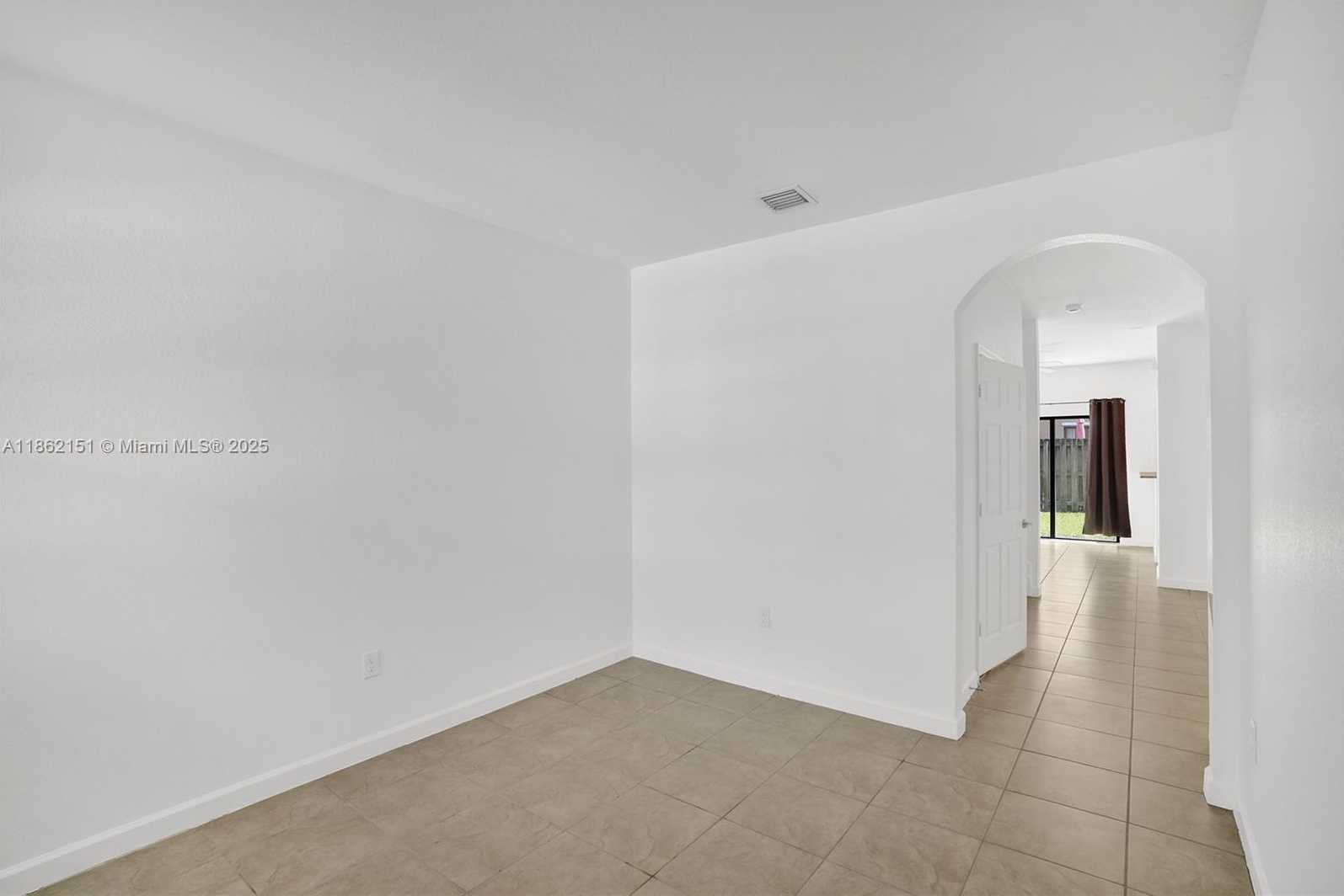 Small Image of 15224 SOUTH WEST 119TH ST, Miami Number 6