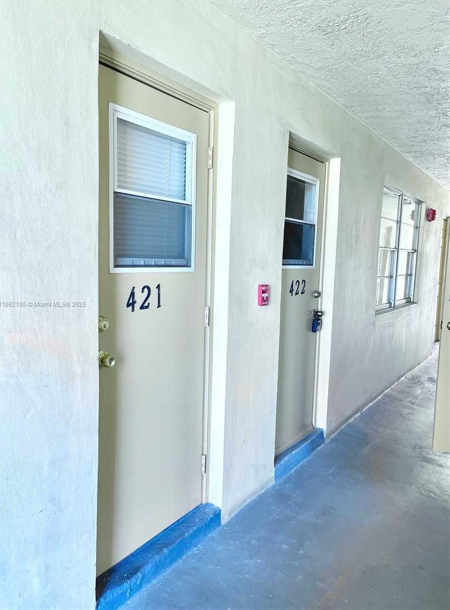 Small Image of 2145 PIERCE ST #421, Hollywood Number 11