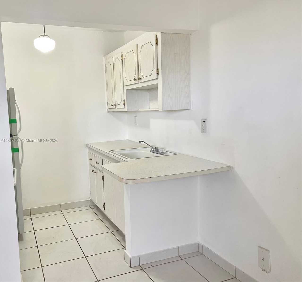 Small Image of 2145 PIERCE ST #421, Hollywood Number 2