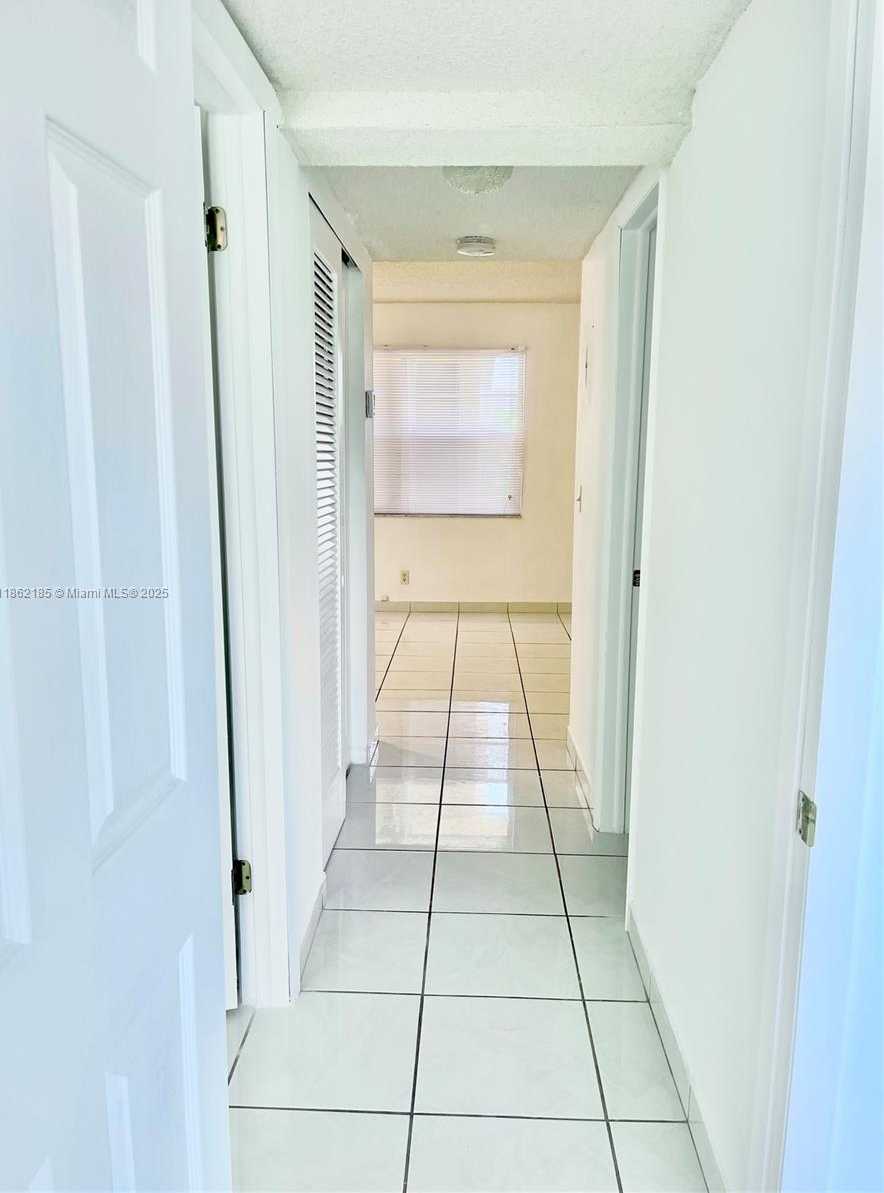 Small Image of 2145 PIERCE ST #421, Hollywood Number 20